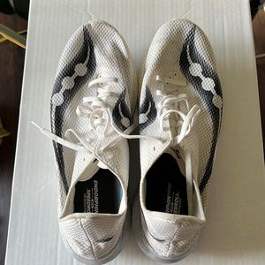 Saucony endorphin pro plus